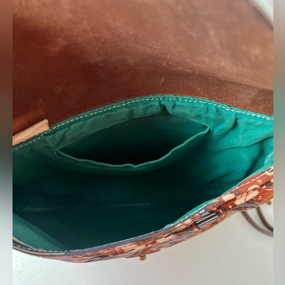 Shelter Taplin Purse - Picture 5 of 8